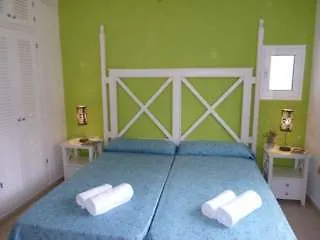 Apartamentos Son Bou Playa Gold 2*,  Španělsko